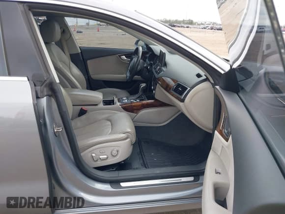 ✅ 2017 Audi A7 Prestige • VIN: WAU22AFC4HN046176 • Лот: 41515377. Опубликован ранее на IAAI с пробегом 189 321 миль. Бесплатный доступ к архиву аукционных продаж из США и подробный отчёт об истории автомобиля на DreamBid. Изображение 5.