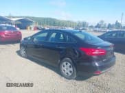 ✅ 2018 Ford Focus S • VIN: 1FADP3E20JL279139 • Lot: 43362013. Listed on IAAI with 92,728 mi. Free auction sales archive from the USA and detailed vehicle history report at DreamBid. Image 3.