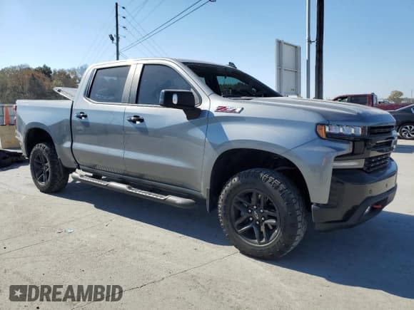✅ 2019 Chevrolet Silverado 1500 LT Trail Boss • VIN: 1GCPYFED0KZ396502 • Lot: 77305224. Wystawiony na Copart z przebiegiem 113 122 mil. Bezpłatny archiwum sprzedaży aukcyjnych z USA i szczegółowy raport historii pojazdu na DreamBid. Zdjęcie 4.