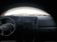 ✅ 2020 Nissan NV Cargo SV • VIN: 1N6BF0KM1LN801497 • Lot: 86410875. Wystawiony na Copart z przebiegiem 165 049 mil. Bezpłatny archiwum sprzedaży aukcyjnych z USA i szczegółowy raport historii pojazdu na DreamBid. Zdjęcie 8.