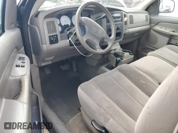 ✅ 2003 Dodge 1500 ST • VIN: 1D7HU16D43J628641 • Лот: 62378135. Опубликован ранее на Copart с пробегом 237 218 миль. Бесплатный доступ к архиву аукционных продаж из США и подробный отчёт об истории автомобиля на DreamBid. Изображение 8.