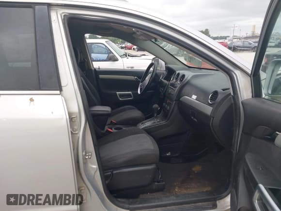 ✅ 2012 Chevrolet Captiva Sport LS • VIN: 3GNAL2EK3CS625711 • Lot: 42882104. Wystawiony na IAAI z przebiegiem 214 774 mil. Bezpłatny archiwum sprzedaży aukcyjnych z USA i szczegółowy raport historii pojazdu na DreamBid. Zdjęcie 5.