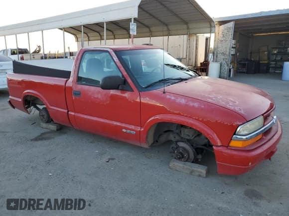 ✅ 2000 Chevrolet S-10 • VIN: 1GCCS1457Y8244910 • Лот: 88789135. Опубликован ранее на Copart с пробегом 172 714 миль. Бесплатный доступ к архиву аукционных продаж из США и подробный отчёт об истории автомобиля на DreamBid. Изображение 4.