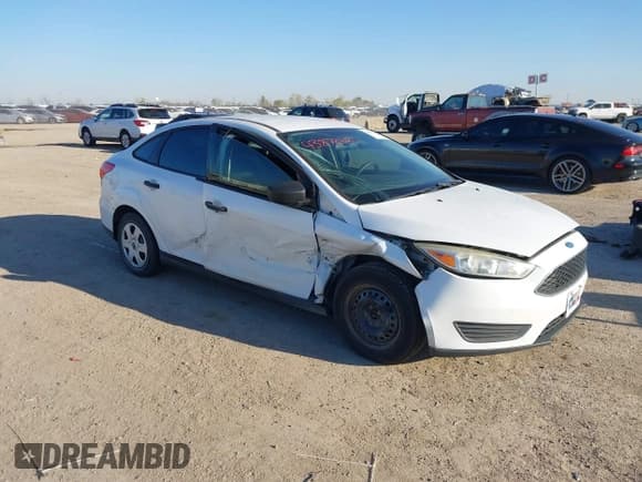 ✅ 2017 Ford Focus S • VIN: 1FADP3E2XHL332441 • Lot: 43878121. Wystawiony na IAAI z przebiegiem 119 287 mil. Bezpłatny archiwum sprzedaży aukcyjnych z USA i szczegółowy raport historii pojazdu na DreamBid. Zdjęcie 1.