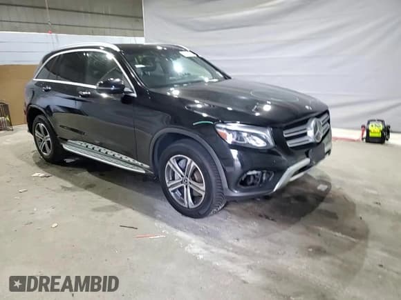 ✅ 2019 Mercedes-Benz GLC 300 • VIN: WDC0G4KB5KF574735 • Lot: 82718835. Wystawiony na Copart z przebiegiem 123 192 mil. Bezpłatny archiwum sprzedaży aukcyjnych z USA i szczegółowy raport historii pojazdu na DreamBid. Zdjęcie 14.