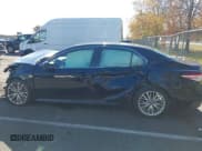 ✅ 2018 Toyota Camry SE • VIN: 4T1B11HK6JU057407 • Lot: 43502805. Listed on IAAI with 227,086 mi. Free auction sales archive from the USA and detailed vehicle history report at DreamBid. Image 14.