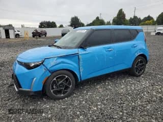 ✅ 2023 Kia Soul EX • VIN: KNDJ33AU0P7210467 • Лот: 84695875. Опубликован ранее на Copart с пробегом 32 743 миль. Бесплатный доступ к архиву аукционных продаж из США и подробный отчёт об истории автомобиля на DreamBid. Изображение 1.