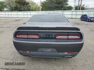 2016 Dodge Challenger SXT z VIN 2C3CDZAG7GH312196, wystawiony jako Copart lot #84001585 z przebiegiem 170 059 mil mil oraz Czysty tytuł • Clean title. Historia ofert i sprzedaży dostępna na DreamBid. Obrazek 6.