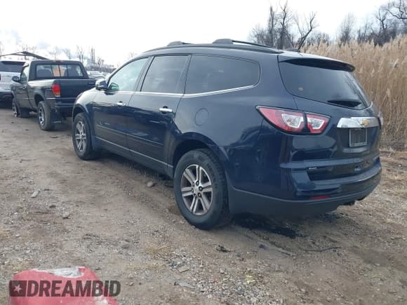 ✅ 2016 Chevrolet Traverse LT • VIN: 1GNKVGKD8GJ139873 • Lot: 43895880. Listed on IAAI with 134,297 mi. Free auction sales archive from the USA and detailed vehicle history report at DreamBid. Image 3.