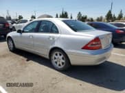 ✅ 2001 Mercedes-Benz C 230/260/280/320 • VIN: WDBRF61J41F099449 • Лот: 80432995. Опубликован ранее на Copart с пробегом Не указан. Бесплатный доступ к архиву аукционных продаж из США и подробный отчёт об истории автомобиля на DreamBid. Изображение 2.