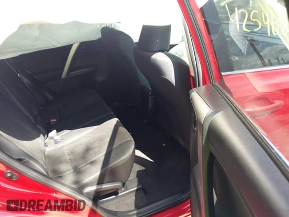 ✅ 2017 Toyota RAV4 LE • VIN: JTMBFREVXHJ154012 • Лот: 42546842. Опубликован ранее на IAAI с пробегом 122 168 миль. Бесплатный доступ к архиву аукционных продаж из США и подробный отчёт об истории автомобиля на DreamBid. Изображение 8.