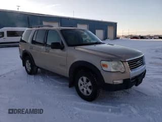 ✅ 2007 Ford Explorer XLT • VIN: 1FMEU73E87UA97425 • Lot: 93956665. Wystawiony na Copart z przebiegiem 109 182 mil. Bezpłatny archiwum sprzedaży aukcyjnych z USA i szczegółowy raport historii pojazdu na DreamBid. Zdjęcie 4.