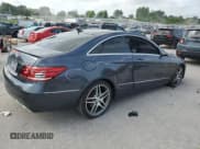 ✅ 2016 Mercedes-Benz E 400 • VIN: WDDKJ6HBXGF314556 • Lot: 60265955. Wystawiony na Copart z przebiegiem 76 161 mil. Bezpłatny archiwum sprzedaży aukcyjnych z USA i szczegółowy raport historii pojazdu na DreamBid. Zdjęcie 3.