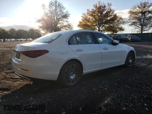 ✅ 2025 Mercedes-Benz C 300 • VIN: W1KAF4HB1SR267765 • Lot: 87274845. Wystawiony na Copart z przebiegiem Nie podano. Bezpłatny archiwum sprzedaży aukcyjnych z USA i szczegółowy raport historii pojazdu na DreamBid. Zdjęcie 3.