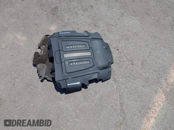 ✅ 2013 Jaguar XJ • VIN: SAJWA1C74D8V58593 • Лот: 42660691. Опубликован ранее на IAAI с пробегом 101 609 миль. Бесплатный доступ к архиву аукционных продаж из США и подробный отчёт об истории автомобиля на DreamBid. Изображение 12.