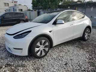 ✅ 2023 Tesla Model Y Long Range • VIN: 7SAYGDEEXPF782154 • Lot: 89481435. Listed on Copart with 58,374 mi. Free auction sales archive from the USA and detailed vehicle history report at DreamBid. Image 1.