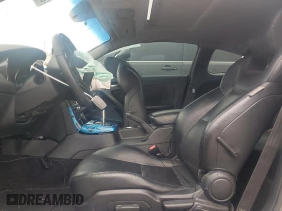 ✅ 2011 Hyundai Genesis Coupe Grand Touring • VIN: KMHHU6KH6BU048459 • Lot: 51011935. Wystawiony na Copart z przebiegiem Nie podano. Bezpłatny archiwum sprzedaży aukcyjnych z USA i szczegółowy raport historii pojazdu na DreamBid. Zdjęcie 7.