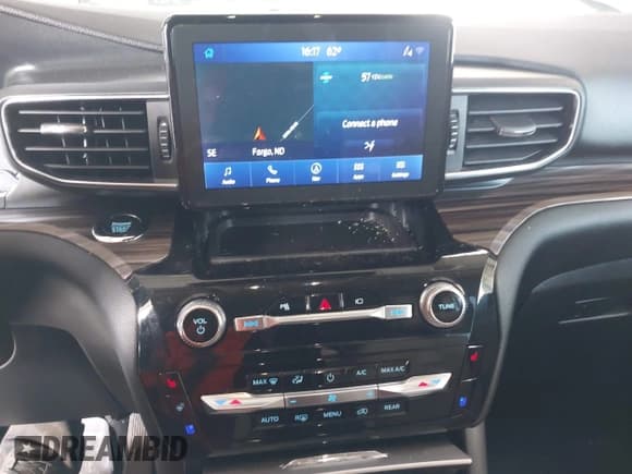 ✅ 2021 Ford Explorer Limited • VIN: 1FM5K8FW6MNA11597 • Lot: 42008997. Listed on IAAI with 70,715 mi. Free auction sales archive from the USA and detailed vehicle history report at DreamBid. Image 22.