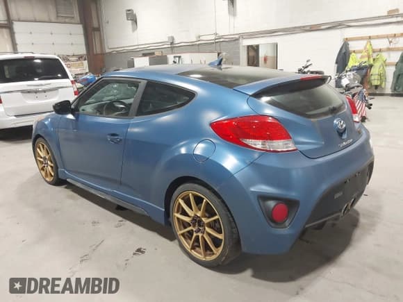 ✅ 2016 Hyundai Veloster Turbo Rally Edition • VIN: KMHTC6AE9GU261241 • Lot: 43283522. Wystawiony na IAAI z przebiegiem 143 991 mil. Bezpłatny archiwum sprzedaży aukcyjnych z USA i szczegółowy raport historii pojazdu na DreamBid. Zdjęcie 3.