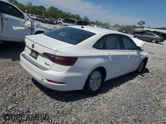 ✅ 2019 Volkswagen Jetta S • VIN: 3VWC57BU5KM111602 • Lot: 53152325. Listed on Copart with 64,679 mi. Free auction sales archive from the USA and detailed vehicle history report at DreamBid. Image 3.