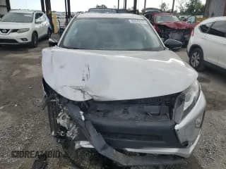 ✅ 2018 Mitsubishi Eclipse Cross LE • VIN: JA4AT4AA0JZ045442 • Lot: 90326035. Wystawiony na Copart z przebiegiem 109 388 mil. Bezpłatny archiwum sprzedaży aukcyjnych z USA i szczegółowy raport historii pojazdu na DreamBid. Zdjęcie 5.