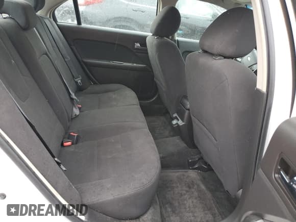 ✅ 2011 Ford Fusion Hybrid • VIN: 3FADP0L38BR192960 • Lot: 91322865. Wystawiony na Copart z przebiegiem 211 342 mil. Bezpłatny archiwum sprzedaży aukcyjnych z USA i szczegółowy raport historii pojazdu na DreamBid. Zdjęcie 10.