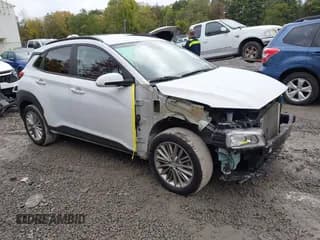 ✅ 2020 Hyundai Kona SEL • VIN: KM8K2CAA4LU586996 • Лот: 43451421. Опубликован ранее на IAAI с пробегом 51 844 миль. Бесплатный доступ к архиву аукционных продаж из США и подробный отчёт об истории автомобиля на DreamBid. Изображение 1.