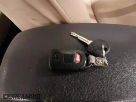 ✅ 2013 Hyundai Elantra GLS • VIN: 5NPDH4AE3DH316075 • Lot: 43419095. Listed on IAAI with 175,956 mi. Free auction sales archive from the USA and detailed vehicle history report at DreamBid. Image 11.