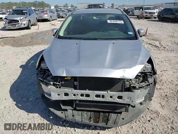 ✅ 2018 Ford Focus SE • VIN: 1FADP3FE1JL222988 • Лот: 92448775. Опубликован ранее на Copart с пробегом 74 090 миль. Бесплатный доступ к архиву аукционных продаж из США и подробный отчёт об истории автомобиля на DreamBid. Изображение 14.