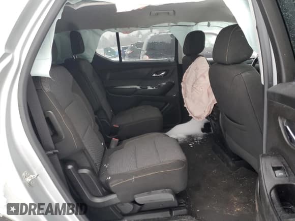 ✅ 2018 Chevrolet Traverse LT Cloth • VIN: 1GNEVGKW4JJ159768 • Lot: 83325894. Wystawiony na Copart z przebiegiem Nie podano. Bezpłatny archiwum sprzedaży aukcyjnych z USA i szczegółowy raport historii pojazdu na DreamBid. Zdjęcie 11.