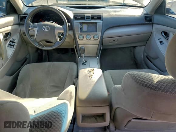 ✅ 2007 Toyota Camry LE • VIN: 4T1BE46K97U152447 • Lot: 95094045. Wystawiony na Copart z przebiegiem 191 066 mil. Bezpłatny archiwum sprzedaży aukcyjnych z USA i szczegółowy raport historii pojazdu na DreamBid. Zdjęcie 8.