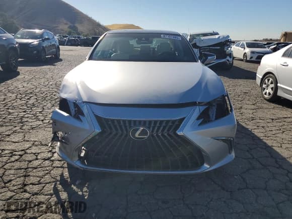 ✅ 2022 Lexus ES 350 Ultra Luxury • VIN: 58AFZ1B18NU138580 • Lot: 87107485. Listed on Copart with 22,544 mi. Free auction sales archive from the USA and detailed vehicle history report at DreamBid. Image 5.