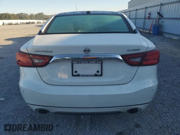 ✅ 2017 Nissan Maxima Platinum • VIN: 1N4AA6AP6HC408471 • Lot: 87091365. Wystawiony na Copart z przebiegiem 69 132 mil. Bezpłatny archiwum sprzedaży aukcyjnych z USA i szczegółowy raport historii pojazdu na DreamBid. Zdjęcie 6.