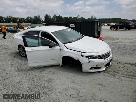 ✅ 2015 Chevrolet Impala LS • VIN: 2G11Z5SL8F9149262 • Lot: 69746445. Wystawiony na Copart z przebiegiem 206 763 mil. Bezpłatny archiwum sprzedaży aukcyjnych z USA i szczegółowy raport historii pojazdu na DreamBid. Zdjęcie 13.