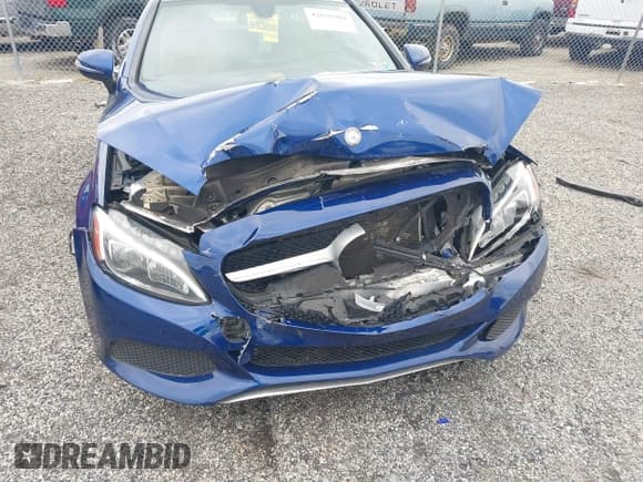✅ 2017 Mercedes-Benz C 300 • VIN: WDDWJ4KB1HF337238 • Lot: 42835904. Listed on IAAI with 103,527 mi. Free auction sales archive from the USA and detailed vehicle history report at DreamBid. Image 6.