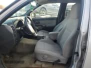 ✅ 2004 Chevrolet Colorado 1SB LS Z85 • VIN: 1GCDT136X48180576 • Лот: 45935625. Опубликован ранее на Copart с пробегом 140 228 миль. Бесплатный доступ к архиву аукционных продаж из США и подробный отчёт об истории автомобиля на DreamBid. Изображение 7.