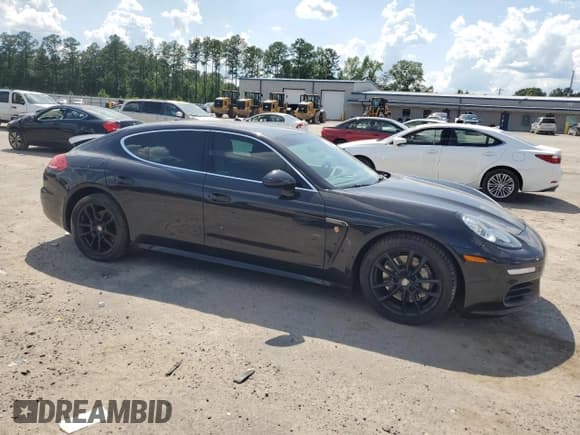 ✅ 2014 Porsche Panamera S • VIN: WP0AB2A79EL055882 • Lot: 61444725. Listed on Copart with 104,830 mi. Free auction sales archive from the USA and detailed vehicle history report at DreamBid. Image 4.