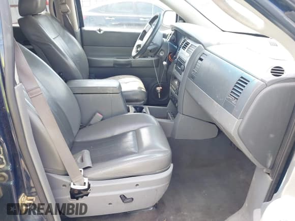 ✅ 2006 Dodge Durango Limited • VIN: 1D4HB58N16F178406 • Лот: 42580802. Опубликован ранее на IAAI с пробегом 275 383 миль. Бесплатный доступ к архиву аукционных продаж из США и подробный отчёт об истории автомобиля на DreamBid. Изображение 5.