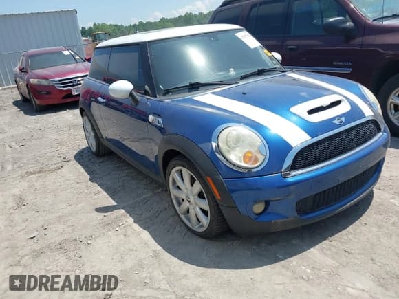 ✅ 2007 MINI Hardtop S • VIN: WMWMF73587TL89265 • Lot: 42577421. Listed on IAAI with 70,960 mi. Free auction sales archive from the USA and detailed vehicle history report at DreamBid. Image 1.