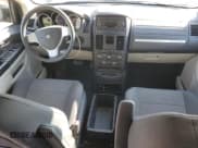 ✅ 2008 Dodge Grand Caravan SE • VIN: 2D8HN44H68R812966 • Lot: 70641565. Wystawiony na Copart z przebiegiem 234 114 mil. Bezpłatny archiwum sprzedaży aukcyjnych z USA i szczegółowy raport historii pojazdu na DreamBid. Zdjęcie 8.