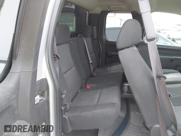 ✅ 2012 Chevrolet Silverado 2500HD LT • VIN: 1GC2KXCG5CZ331015 • Lot: 41866847. Wystawiony na IAAI z przebiegiem 165 559 mil. Bezpłatny archiwum sprzedaży aukcyjnych z USA i szczegółowy raport historii pojazdu na DreamBid. Zdjęcie 8.