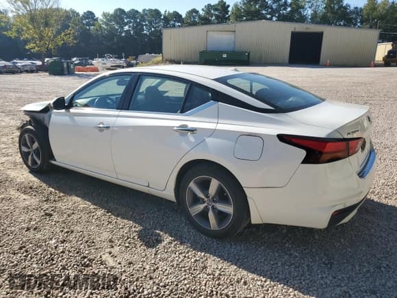 ✅ 2019 Nissan Altima SL • VIN: 1N4BL4EW8KN301471 • Лот: 70751475. Опубликован ранее на Copart с пробегом 76 418 миль. Бесплатный доступ к архиву аукционных продаж из США и подробный отчёт об истории автомобиля на DreamBid. Изображение 2.