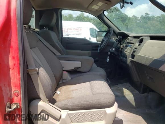 ✅ 2009 Ford F-150 XL • VIN: 1FTRF12W29KC73701 • Lot: 82141045. Wystawiony na Copart z przebiegiem 187 710 mil. Bezpłatny archiwum sprzedaży aukcyjnych z USA i szczegółowy raport historii pojazdu na DreamBid. Zdjęcie 10.