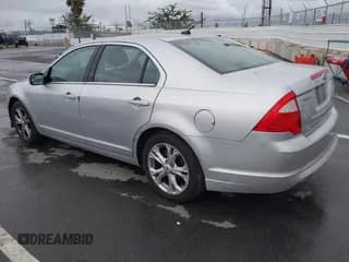 ✅ 2012 Ford Fusion SE • VIN: 3FAHP0HG2CR109778 • Lot: 43726105. Wystawiony na IAAI z przebiegiem 181 104 mil. Bezpłatny archiwum sprzedaży aukcyjnych z USA i szczegółowy raport historii pojazdu na DreamBid. Zdjęcie 3.