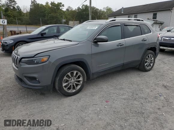 ✅ 2021 Jeep Cherokee Altitude • VIN: 1C4PJLLB9MD208175 • Lot: 84804815. Wystawiony na Copart z przebiegiem 70 593 mil. Bezpłatny archiwum sprzedaży aukcyjnych z USA i szczegółowy raport historii pojazdu na DreamBid. Zdjęcie 1.