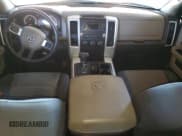 ✅ 2009 Dodge 1500 SLT • VIN: 1D3HB18P89S808822 • Lot: 87916005. Wystawiony na Copart z przebiegiem 214 241 mil. Bezpłatny archiwum sprzedaży aukcyjnych z USA i szczegółowy raport historii pojazdu na DreamBid. Zdjęcie 8.