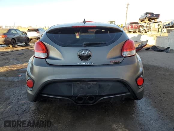 ✅ 2015 Hyundai Veloster Turbo • VIN: KMHTC6AE9FU223278 • Lot: 88353915. Wystawiony na Copart z przebiegiem 145 569 mil. Bezpłatny archiwum sprzedaży aukcyjnych z USA i szczegółowy raport historii pojazdu na DreamBid. Zdjęcie 6.