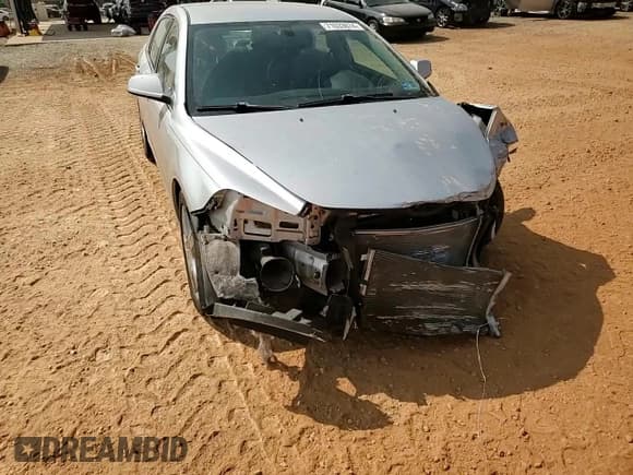 ✅ 2011 Chevrolet Malibu 2LT • VIN: 1G1ZD5E1XBF388082 • Lot: 71033674. Listed on Copart with 103,994 mi. Free auction sales archive from the USA and detailed vehicle history report at DreamBid. Image 11.