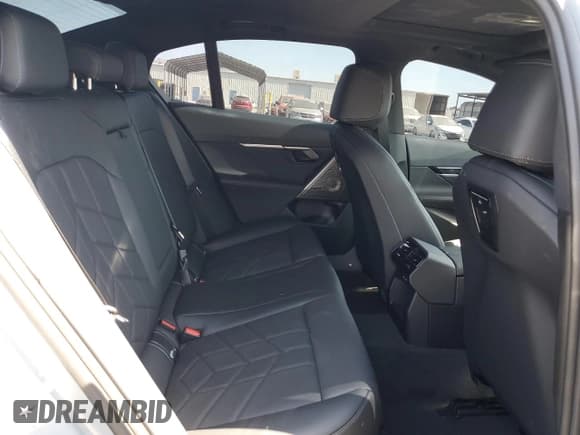 ✅ 2024 BMW i5 M60 • VIN: WBY43FK05RCR83468 • Лот: 60697064. Опубликован ранее на Copart с пробегом 1 703 миль. Бесплатный доступ к архиву аукционных продаж из США и подробный отчёт об истории автомобиля на DreamBid. Изображение 11.