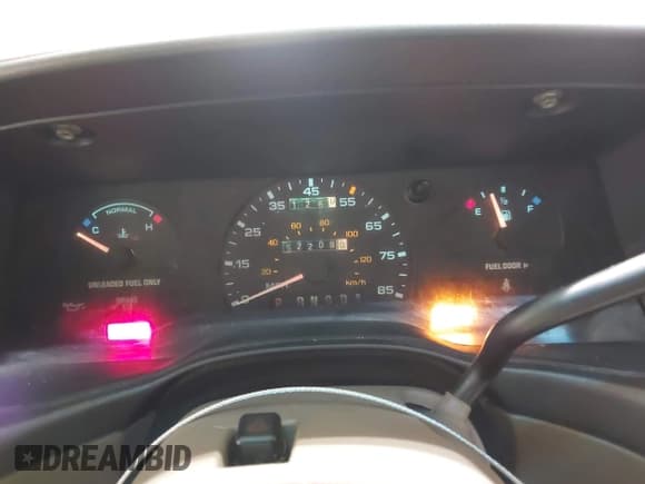 ✅ 1993 Ford Taurus GL • VIN: 1FALP52U1PG153869 • Lot: 43383973. Wystawiony na IAAI z przebiegiem 52 208 mil. Bezpłatny archiwum sprzedaży aukcyjnych z USA i szczegółowy raport historii pojazdu na DreamBid. Zdjęcie 7.